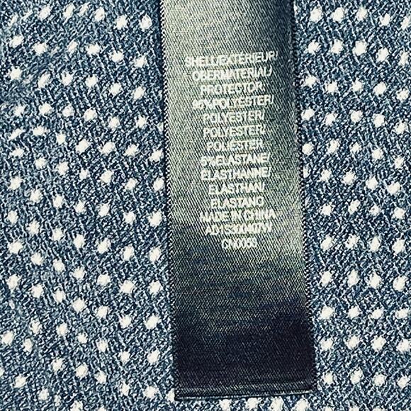 Adrianna Papell Pullover Blouse, Cap Sleeves, Navy w/White Polka Dots, Size 1X - Picture 4 of 7